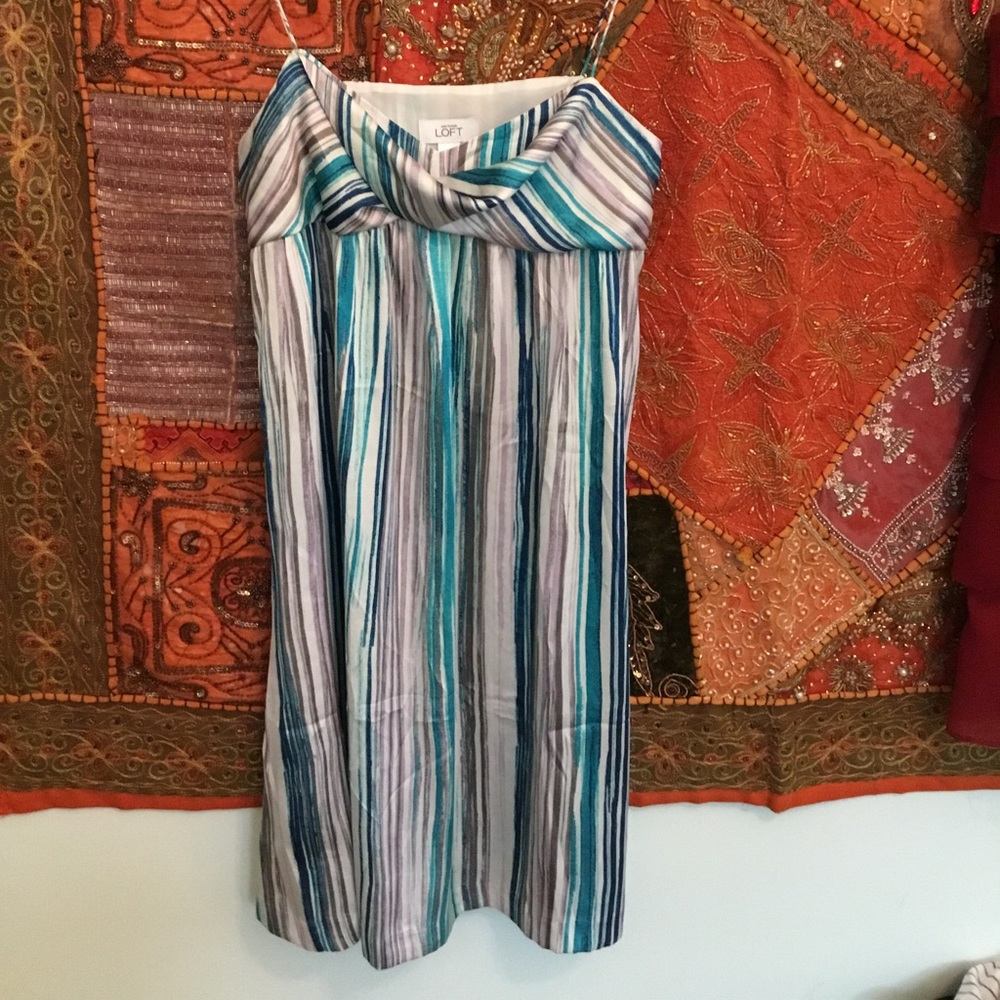 Silk flowy dress AT LOFT NWT